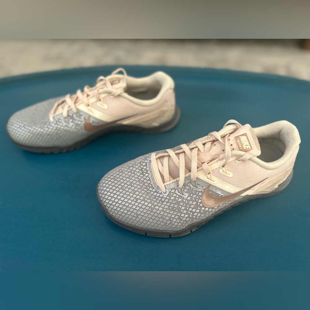 Nike Metcon 4 Cream and Gray Textured Sneakers - Picture 2 of 9